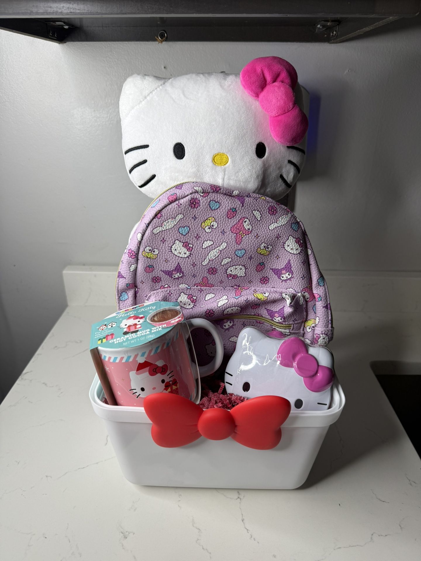Hello Kitty Gift Basket PRICE IS FIRM
