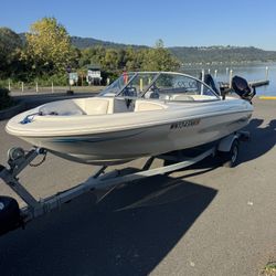 LAST CHANCE BF I Tuck This Boat Away: Bayliner 1600 Capri Runabouts 