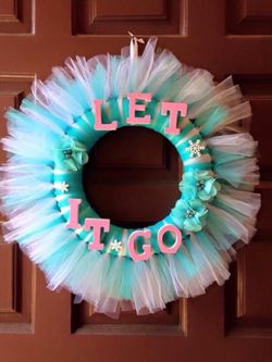 Frozen tulle wreath