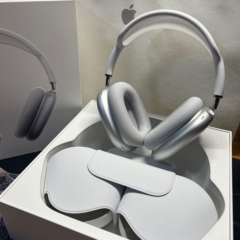 AirPod Max Silver Headphones