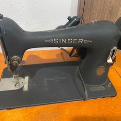 Vintage Singer Sewing Machine