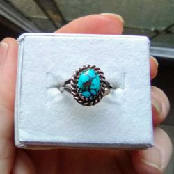 Vintage Sterling Silver Turquoise Ring