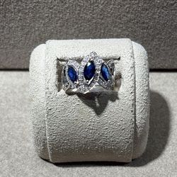 Ladies Gold Fashion Ring 