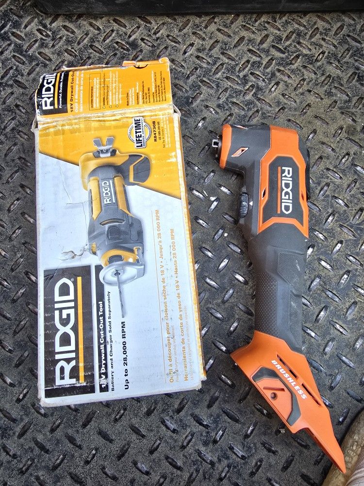 Ridgid 18V Drywall Cut-Out Tool and brushless multi-tool, tools only. No battery no charger.