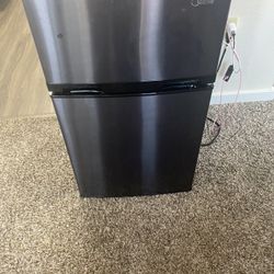 Mini Refrigerator 