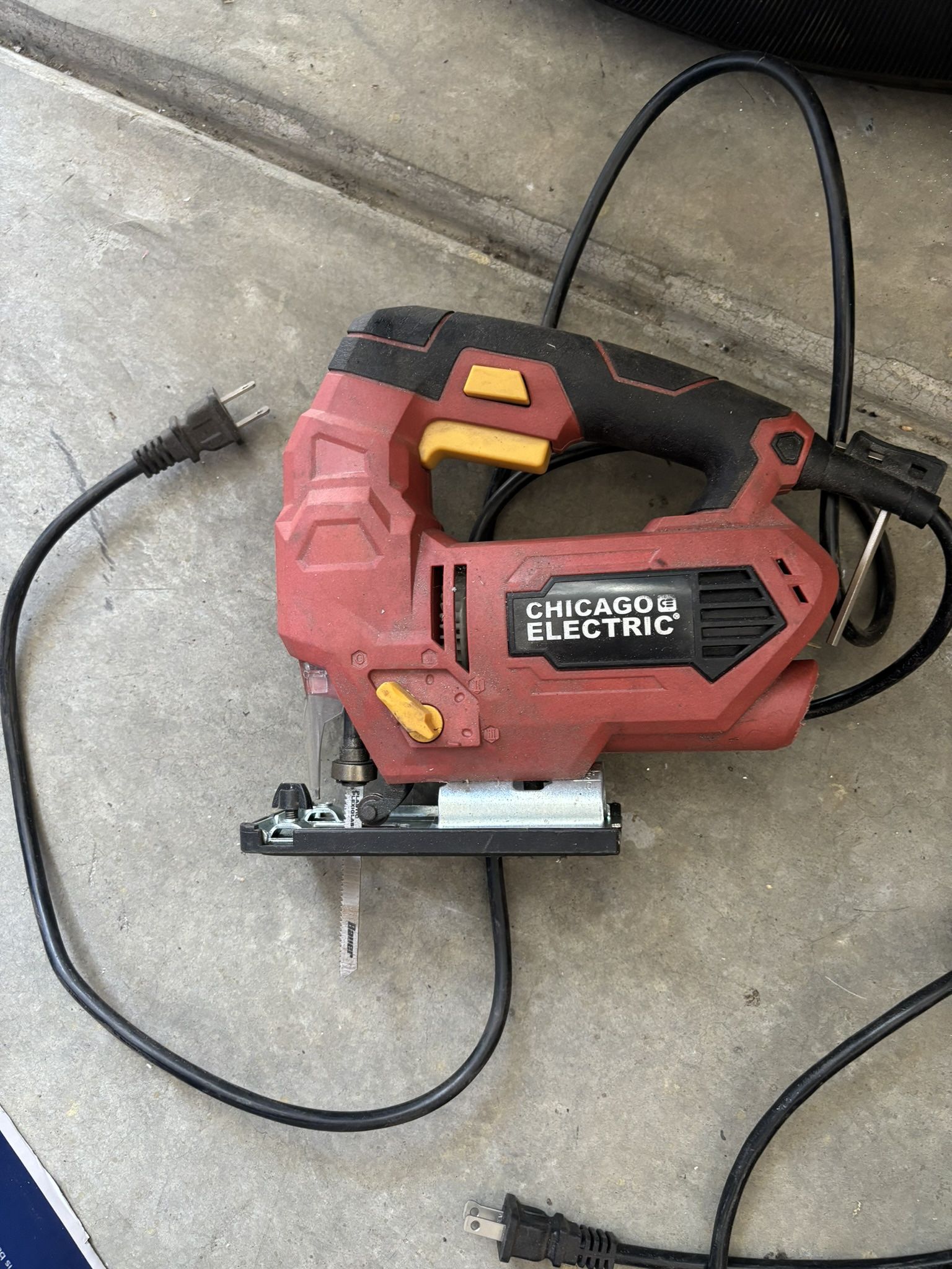 CHICAGO ELECTRIC 5 Amp Jig Saw