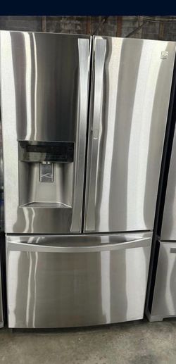LG French Door Stainless Steel Fridge with Ice Maker