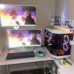Gaming Pc Barely Used With 2 Monitors 