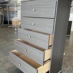Five Drawers Dresser “rails”