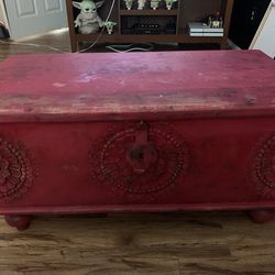 Storage chest