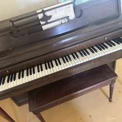 Wurlitzer Piano 