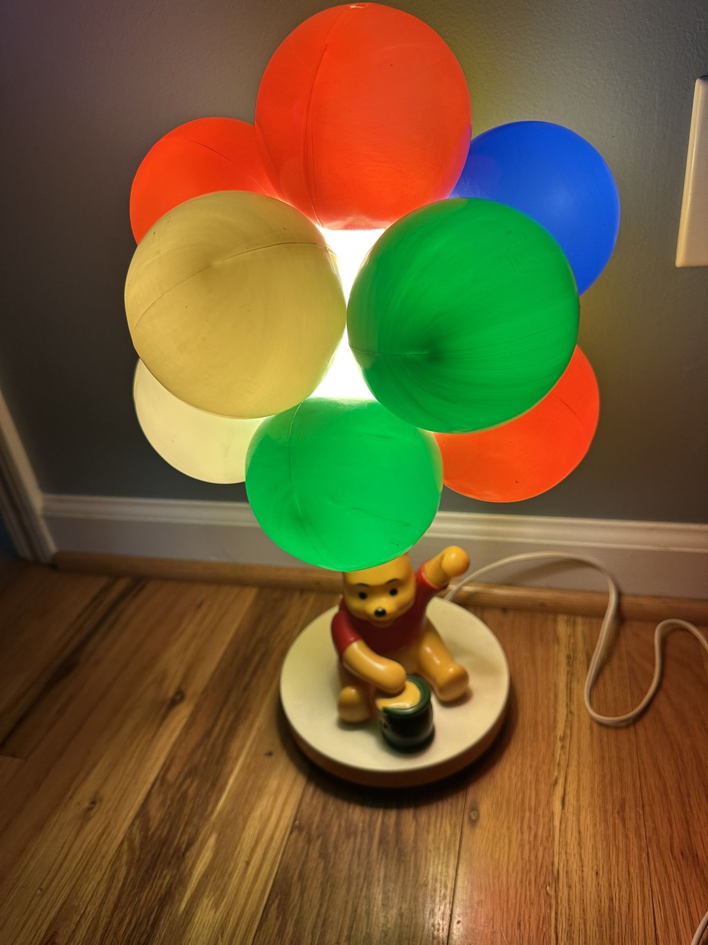 Vintage Winnie The Pooh Lamp With Balloons