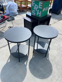 Side tables / nightstands / plant stands