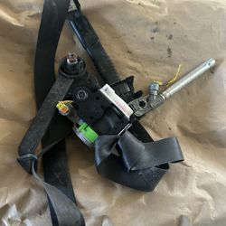 2015 Veloster 1.6 Non Turbo Left Driver Seat Belt