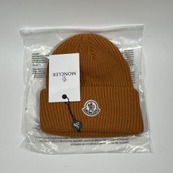 **NEW W/ TAGS ** Moncler Orange Beanie Knit Cap Ribbed Thick Hat Small Logo**