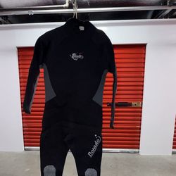 NEW XL WETSUIT