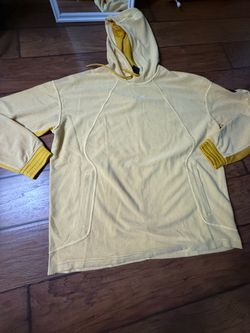 Nike hooded sweatshirt in yellow  Medium on tag  Very good condition and smoke free home Cotton blend  Long sleeves