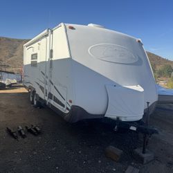 2005 Keystone Travel Trailer  