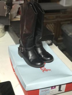 Size 2 black boots