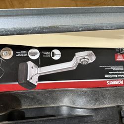 Robert’s Knee Kicker Brand New