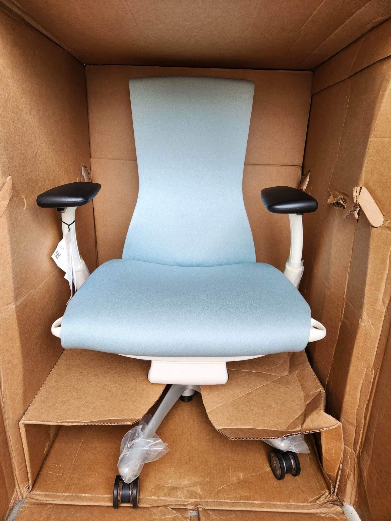 BRAND NEW HERMAN MILLER EMBODY GLACIER COLOR SYNC FABRIC WITH WHITE FRAME TITANIUM BASE