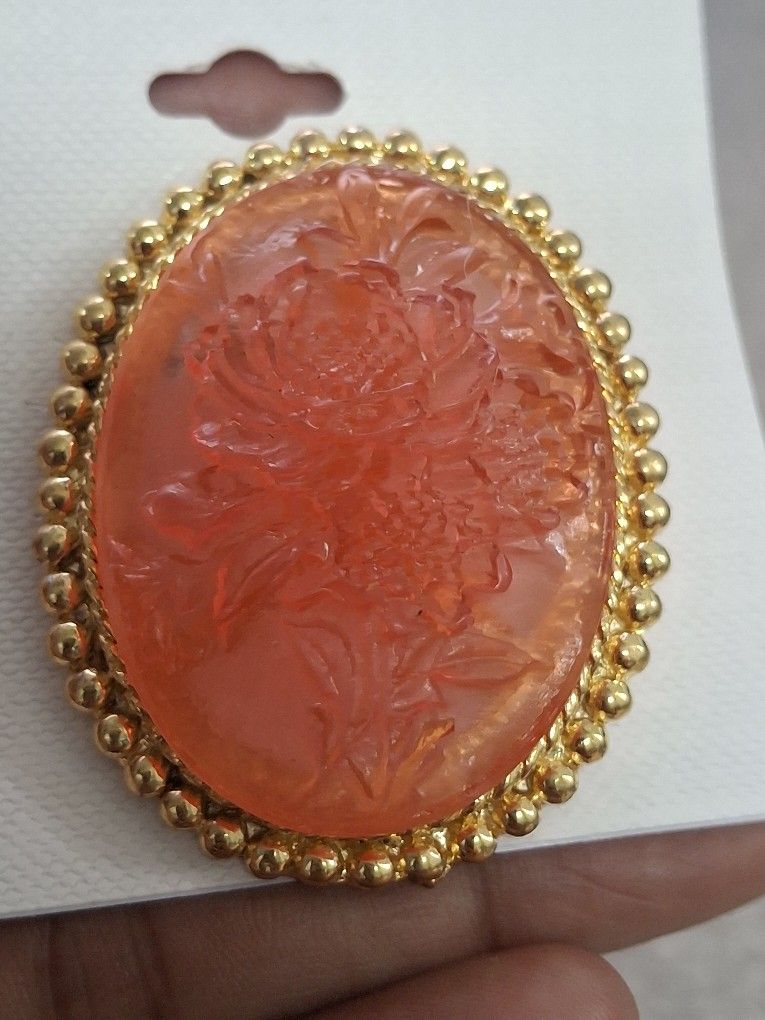 3D Cameo Flower Brooch