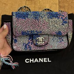 chanel clutches