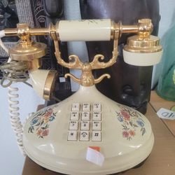 VINTAGE PHONE