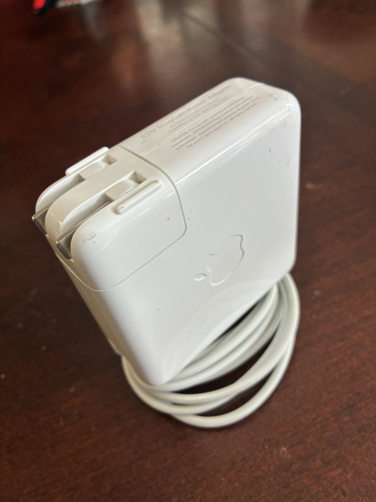 Genuine Apple MagSafe 1 60W Power Charger T Tip A1184 MacBook AC adapter