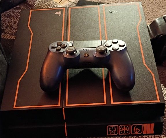Black Ops 3 PS4 1tb Console