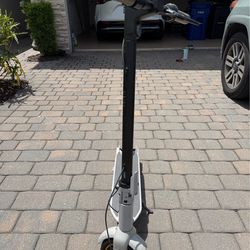 Ninebot G30 LP Electric Scooter