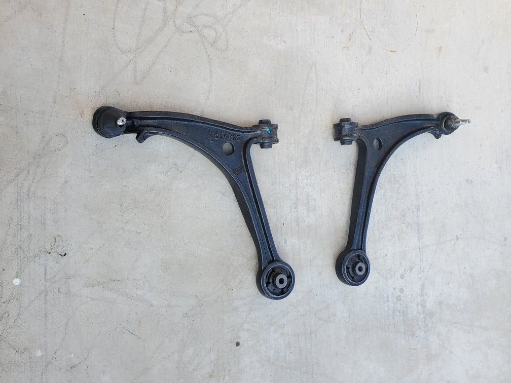 New Lower Control Arms For 2007 Honda Odyssey