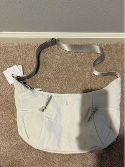 New Slouchy Sling Bag size :6L