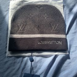 Louis Vuitton Grey Eclipse Beanie 