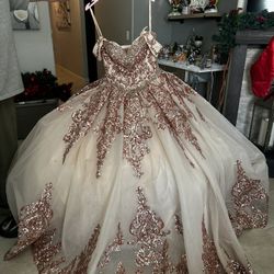 Moda 2000 Dress Size Medium 