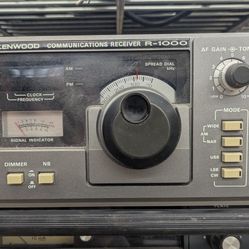 Kenwood R-1000 Short Wave Radio Receiver