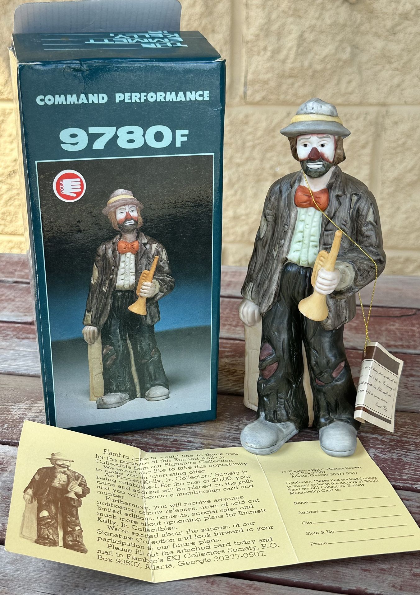 The Emmett Kelly Jr Signature Collection Figurine Command Performance 9780F