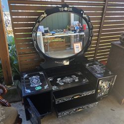 Korean Vanity 