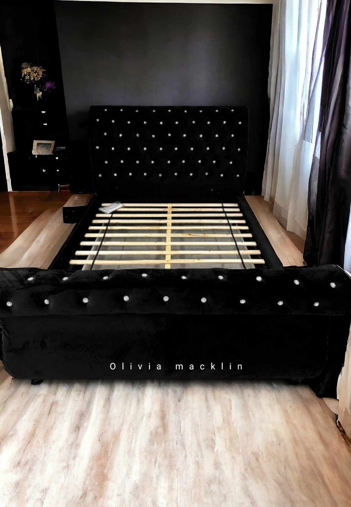 🥱🥱🥱 Noelle Queen Platform Bed& Bed Frame