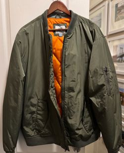 Men’s XXL Old Navy Bomber Jacket Olive green new with tags