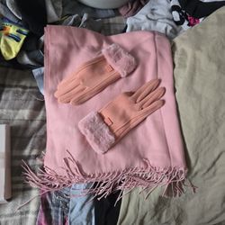 Cashmere Blanket  Rap And Gloves