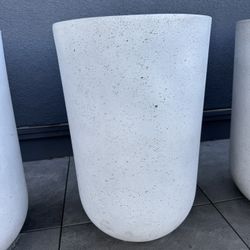 CB2 Seminyak Grey Cement Indoor/Outdoor Large Plante