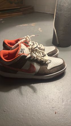 Nike SB Dunk Low Sneakers