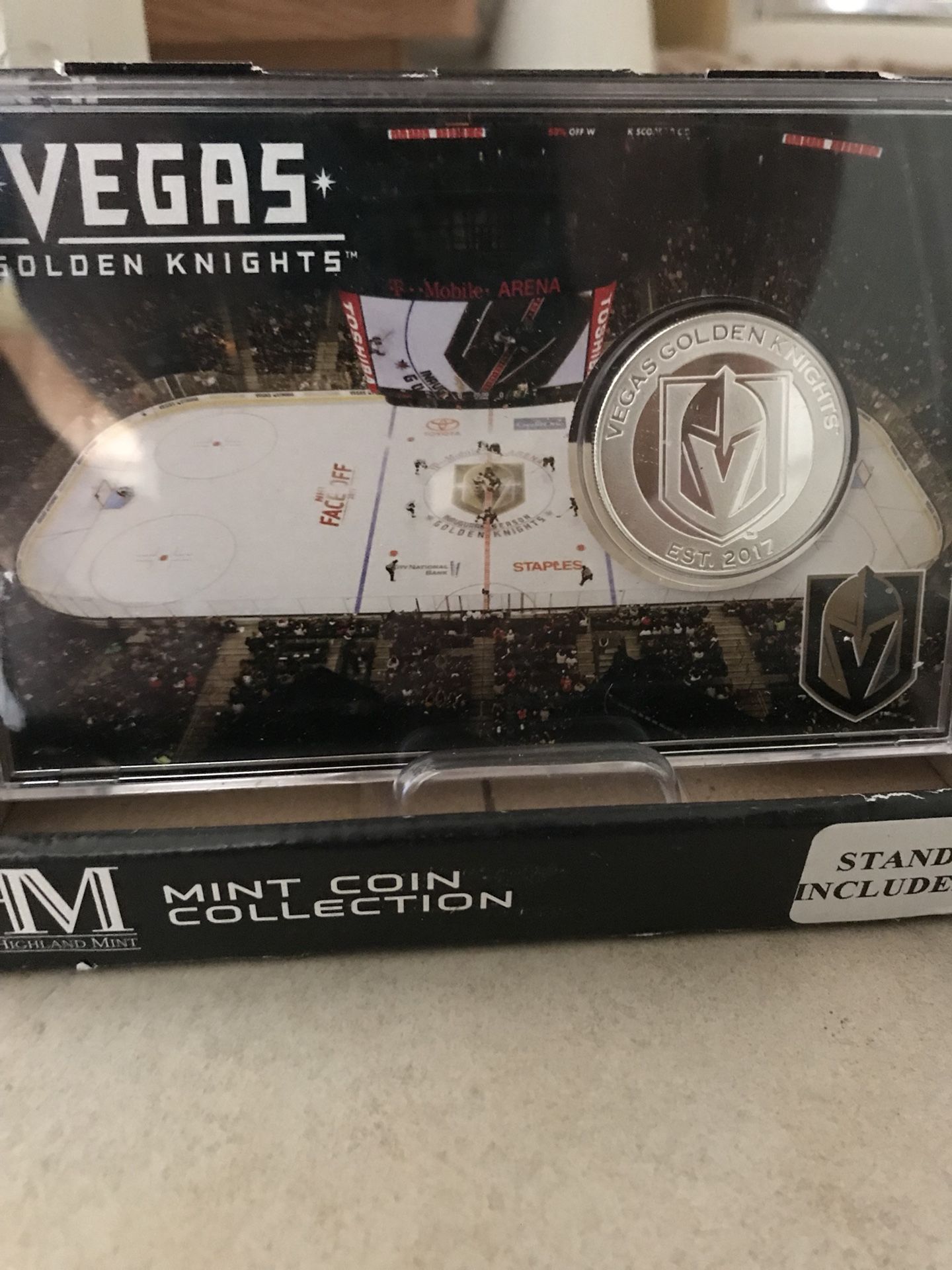Inaugural SEASON !! Vegas Golden Knights LIMITED EDITION CARD WITH COIN