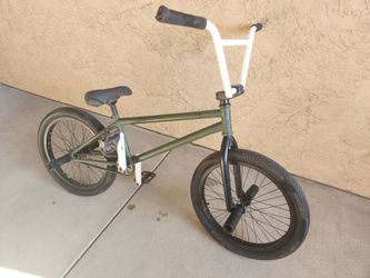 Fit Bike co  BEN LEWIS  BMX