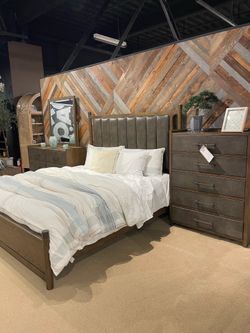 Gentleman’s Bedroom Suite • Bed + Dresser + Mirror + 1 Nightstand