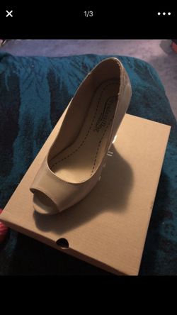 heels sz7 $8