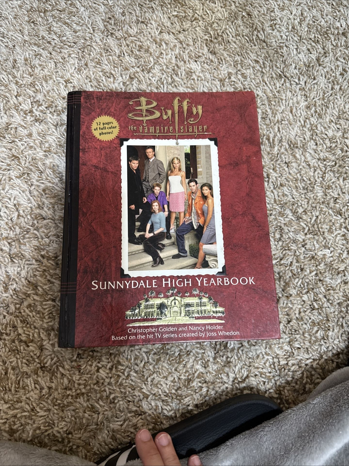 SUNNYDALE HIGH YEARBOOK Buffy Vampire Slayer Golden & Holder Hardcover