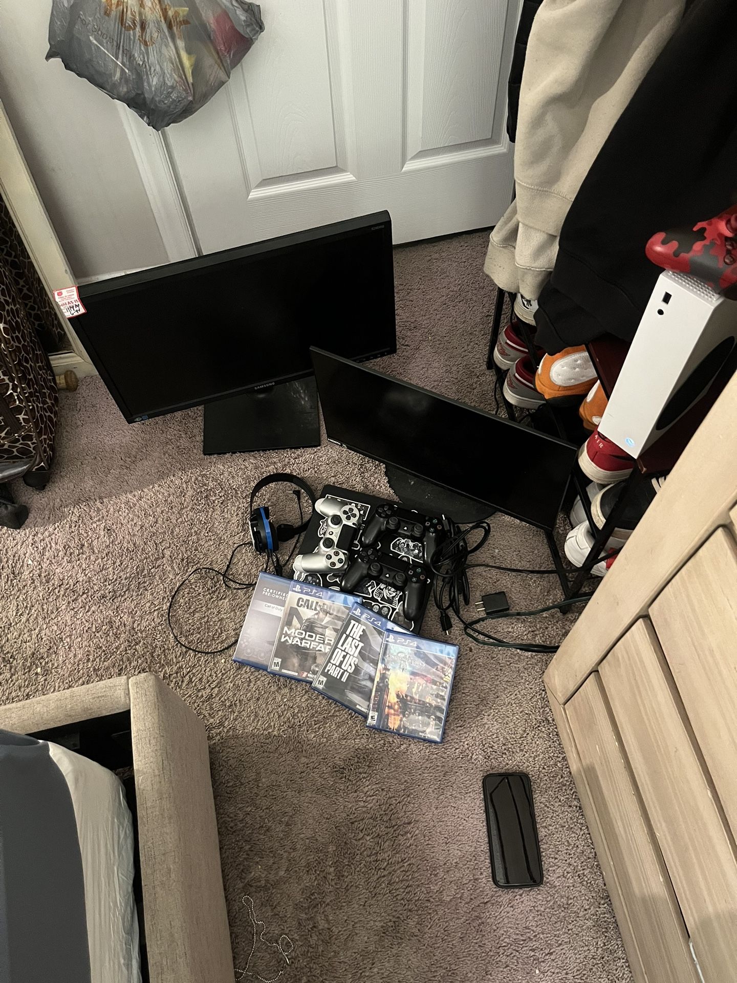 Ps4 Slim With Setup