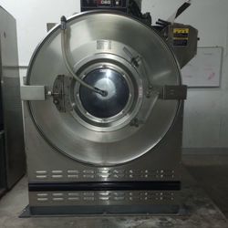 Lavadora industrial unimac 125 lbs